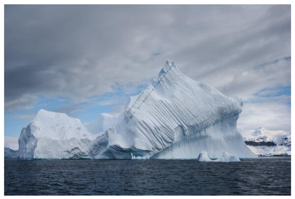 Ship Adrift
